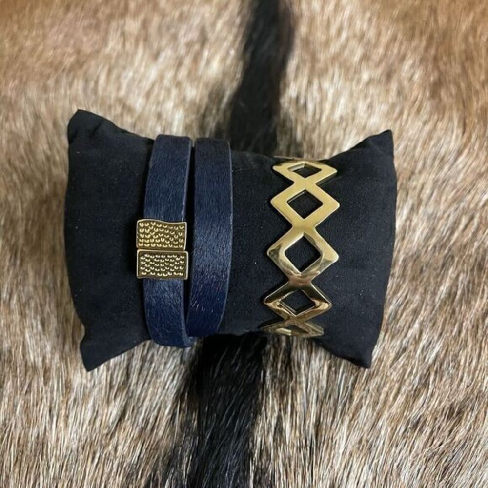 Rustic Cuff Haley Double Wrap Blue/Gold Calfskin And Gold Geometric Cuff‎